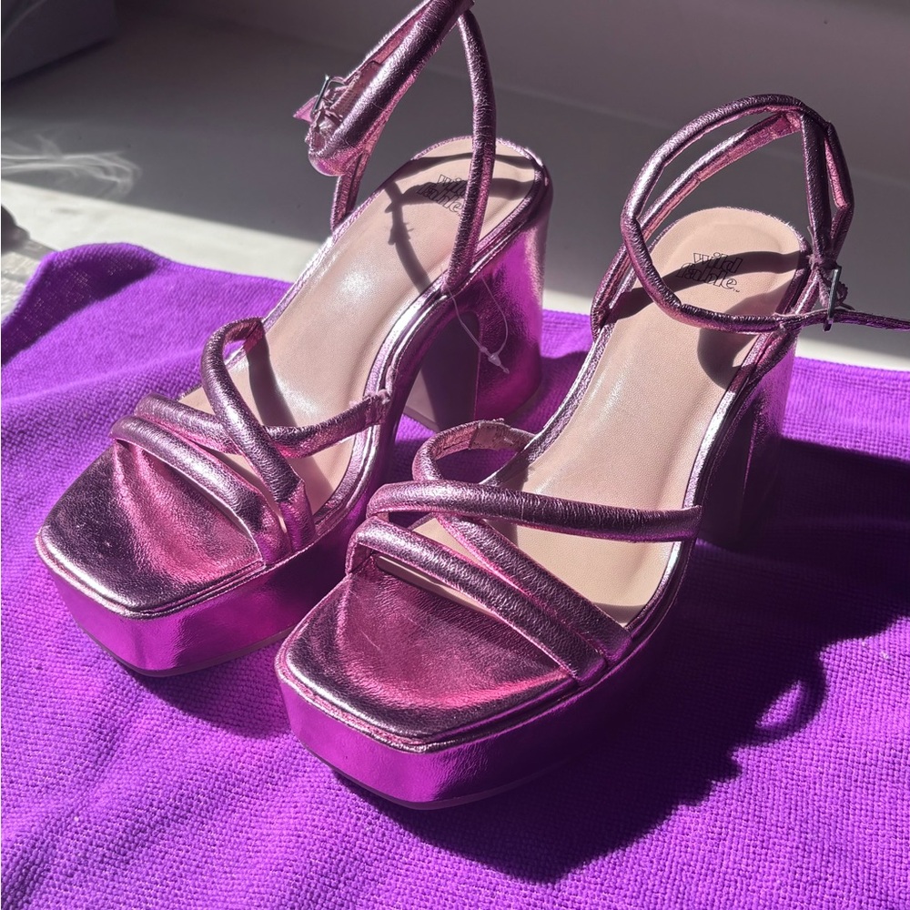 Metallic Pink Strappy Platform Sandals